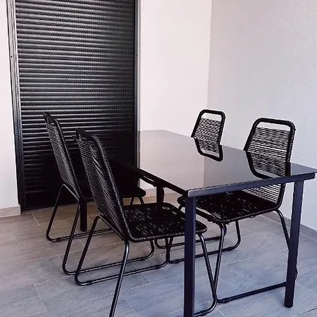 Apartment Privlike *